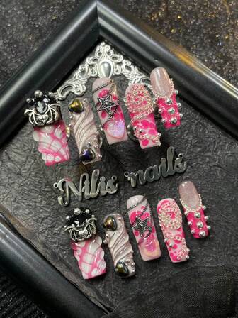 10 st handgjorda långa fyrkantiga naglar akryl kit set, rosa och svart nagelkonst, rosa kattögon, rosröd fransk stil, söt tjej koreansk Y2K-stil nagelkonst set, 3D tredimensionell nagelkonst ädelstenar och liten stålkula och kedja och hjärta och fladdermus nageltillbehör dekoration heltäckt lösnagel, handritad rosröd och vit prickig tie dye