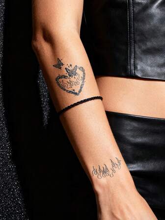 Örtjuice Juice Tatuering Permanent Fingertatueringsklistermärke Magisk Tatueringsklistermärke Mini Enkla Linjer Kedja Hjärtformad Fjäril Flammmönster Minimalistisk Tatuering Långvarig Semi-Permanent Tatuering 14 Dagar Färgbeständig Ingen Reflexion Icke-Reflekterande Tatuering Baksida Arm, Baksida Nacke, Axel, Hals, Nyckelben, Kroppstatueringsklistermärke Falsk Tatuering 1-pack