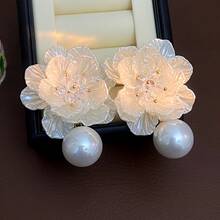 Seaside Vacation Style Pearl White Flower Earrings Light Luxury Niche Design Sense Stud Earrings Wedding Bridal Jewelry - 31#E6505 Silver Needle - Gold - View 7