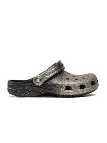 Crocs Classic Glitter Ombre Clog For Women - Available In Sizes 36/37 To 42/43, Timeless Black And Gold Design, Made From Lightweight Croslite For All-Day Comfort, Perfect For Any Season, Versatile Style For Casual Or Dressy Occasions, Enhance Your Footwear Collection With A Touch Of Sparkle, Easy To Clean And Maintain, Ideal For Everyday Wear, Exceptional Durability And Support, Stylish Yet Functional Footwear Choice, Suitable For Spring/Summer 2023, Elevate Your Shoe Game With Glitter Ombre Charm - BKGO-Negro - 查看 6