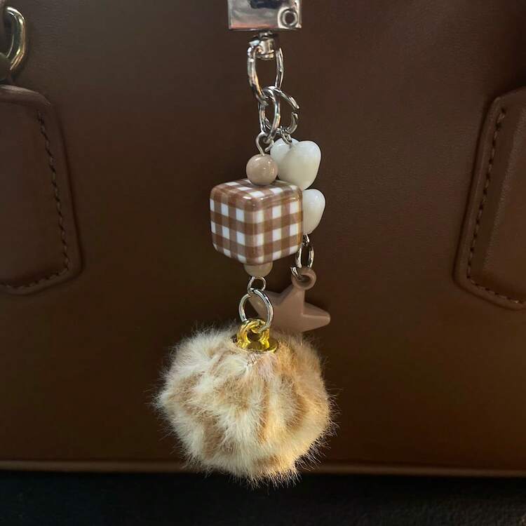 Llavero con pompón con estampado de leopardo en forma de corazón, dije con forma de estrella para bolso, colgante para funda de auriculares, regalo ideal para mejores amigas - Multicolor - Añade 6