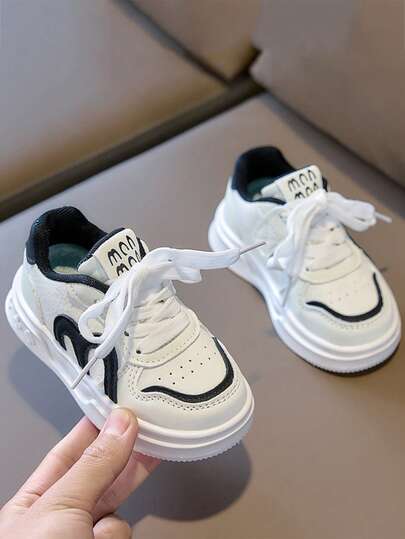 Zapatos casuales para niñas, nuevas zapatillas de moda para niños, zapatos para correr con suela gruesa y ligera para niños pequeños y bebés, zapatos de suela blanda para pre-caminantes