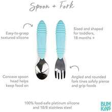 - Juego de utensilios para niños pequeños, tenedor y cuchara, silicona y acero inoxidable, cubiertos de entrenamiento en ángulo, tenedores / tenedores para autoalimentación, los niños sostienen aprender a comer, 18 meses más, azul(Bumkins Azul-SFT) - Multicolor - Ver 2