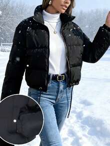 This Women's Winter Coat In Blue And Black Cotton With Long Sleeves And A Hood Features A Fitted Cut, Warm And Durable, Minimalist Yet Stylish. Crafted From Smooth Composite Fabric With Pockets, It Offers Both A Fashionable Look And A Touch Of Elegance For Going Out. Perfect For Romantic Date Nights And Valentine's Day Sweets, Commuting, And Professional Business Wear. It's Slimming And Versatile For Vacations And Back To School. A Y2K-Inspired Street Style, It's Perfect For Meetings, Dates, Beach Vacations, Loungewear, And Travel. Unisex Style, Matching Outfits For Couples And Families. Versatile For Travel, Music Festivals, Concerts, Commuting, And Everyday Wear With Attitude. Perfect For Back-To-School Parties, Birthdays, Fitness, The Office, The Start Of The Semester, And Valentine's Day. - 黑色 - 查看 5