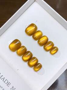 Of Pure Handmade Wearable Nails With Short Round Nail Shape, Hand-Painted Cat Eye Nails, High-Quality Simple Design Nails, Full Coverage Nails, Y2K Nails, Unique And Niche Creative Fake Nails, Daily Nails, Cute Modern Style Nails, Daily Use, Detachable Wear And Reusable. - Multicolor - View 14