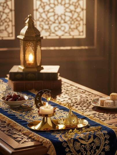 1pc/1Set Delicately Crafted Moon-And-Star Lantern-Shaped Incense Burner Made Of Gold-Plated Metal. It Can Be Placed On The Living Room Coffee Table, Bedroom Nightstand, Coffee Shop Reading Corner, Homestay Public Area Or Yoga Studio, Serving As Both An Incense Burner And A Soft Decor Piece. It Can Be Placed On The Dining Table Or Shelf During Family Parties And Girls' Tea Parties