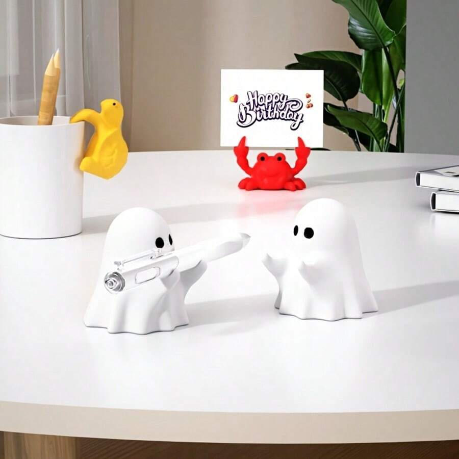 1个可爱动漫风格幽灵铅笔筒 - 白色塑料桌面摆件，趣味设计，无需电源，非常适合万圣节和办公室装饰，桌面配件 | 趣味桌面装饰 | 精致工艺，桌面摆件，铅笔筒，办公桌配件，房间装饰，创意摆件，节日礼物，节日装饰，派对礼品袋填充物