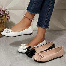 Women's Ballet Flats With Bow – Fashionable Pointed Toe Slip-On Flats, Non-Slip Soft Sole Shoes For Casual & Dressy Occasions (Beige, White, Black) - 白色 - 查看 2