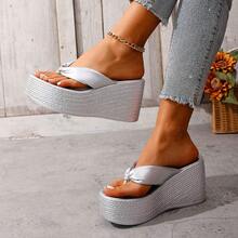 小码女士坡跟人字拖，厚底防滑凉鞋，时尚户外沙滩拖鞋，尽显高端质感 - 銀色 - 查看 10