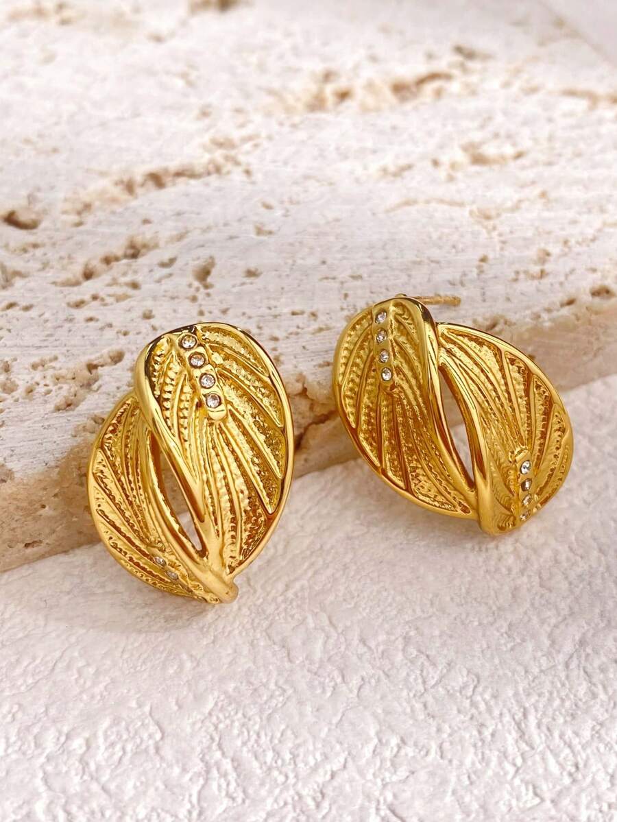 一对时尚不锈钢树叶耳钉，镶嵌立方氧化锆，18K镀层，优雅个性耳环，适合女性日常、晚宴、通勤等场合佩戴，也是情侣情人节、母亲节等节日的理想礼物。 - 彩色 - 查看 1