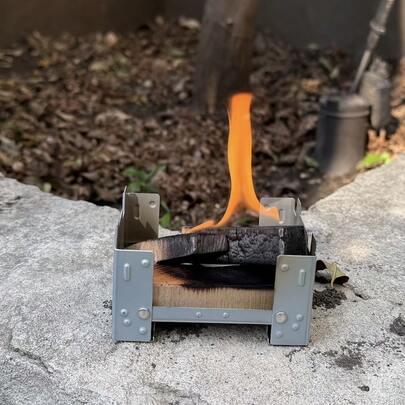 Bếp bỏ túi gấp gọn siêu nhẹ, bếp đốt củi/cành cây mini ngoài trời, thiết kế gấp gọn, thích hợp cho cắm trại và sinh tồn trong hoang dã, bếp củi di động nhỏ gọn - lý tưởng cho nấu ăn ngoài trời và các bữa ăn khẩn cấp, du lịch bụi và các chuyến đi sinh tồn trong hoang dã, dụng cụ ngoài trời, bếp củi cắm trại, bếp đốt cây, bếp bỏ túi mini.