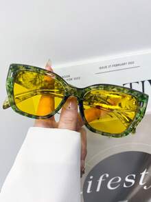 New Fashionable Retro Large Frame Cat Eye Minimalist Personalized Unisex Fashion Glasses, Suitable For Daily Wear, Street Photography, Runway, Vacation, Beach, Party And Other Occasions - Multicolor - View 15