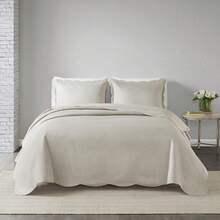 Double-Sided 3-Piece Printed Bedspread Set. - Hazelnut - View 1