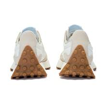 New Balance NB 女款 327 系列复古休闲运动鞋 WS327FTA