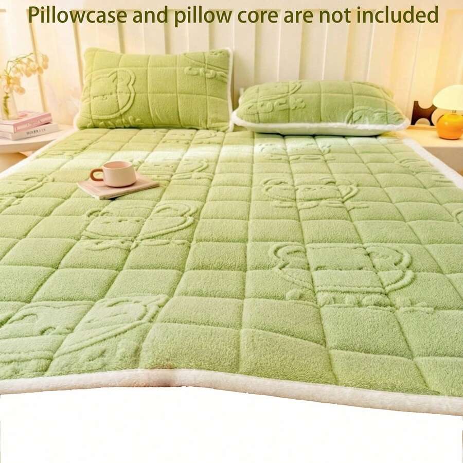 1pc Light Green Embossed Velvet Mattress Pad (Mattress Only, No Pillowcase), Fresh Pastoral Rectangular Quilted Textured Micro-Embossed Bear Design Mattress Topper, Thick Warm Skin-Friendly Durable Non-Slip Washable Mattress Protector, Suitable For Twin/Full Bed, Ideal For Autumn/Winter Use Or Bedroom Decor, Perfect Christmas/New Year Gift For Parents - Green - View 1