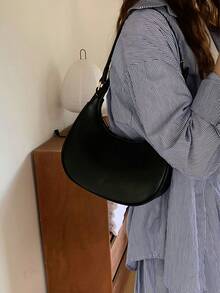 New Fashionable And Simple Crescent-Shaped Bright Surface Shoulder Bag, With A Distinctive Texture And Classic Look That's Suitable For Daily And Commuting Use, Detachable Shoulder & Crossbody Bag, Business Casual Women Bag, Perfect For Office, Business And Work, Japanese Bag, Vintage Bag For Women, Street & Japanese Bag For Women , Old Money - 黑色 - 查看 5