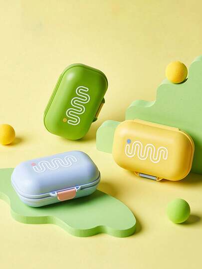 Creative Flip-Top Soap Box With Mesh Drainage Grid - Convenient Storage With Leak-Proof Seal & Quick Drainage For Easy Cleaning | Flexible Mesh Material Promotes Rich Lather & Ensures Effective Cleaning | Ideal Travel Toiletry Organizer & Creative Soap Dish, Suitable For Daily Cleaning, Personal Care, Small Item Storage, Dorm Use, Travel & Vacations | Back-To-School Must-Have For Students (Soap Box Only; Soap Not Included)