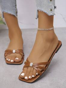 Retro Roman Style Caramel Brown Rhinestone Flat Criss-Cross Open Toe Soft Bottom Women Sandals - Brown - View 2