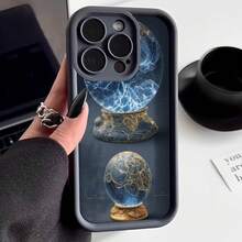 Cubierta de telefono con diseño de esfera mágica azul y dorada para iPhone 14 Pro Max funda protectora elegante con estampado de cristal místico y detalles dorados ideal para amantes del arte místico y estilo moderno - Burdeos - Ver 3