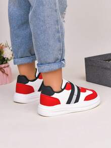 1 Pair New Fashion Easy Slip-On Toddler Kids Sports Shoes, Classic Versatile Flat Casual Sneakers For Boys And Girls, Lightweight Outdoor Running Shoes, All Season - Red and White - View 3