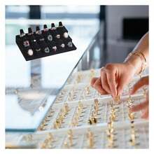Caja negra para joyería 18 anillos Exhibidor de dedos 8.25x4.75x2.5 pulgadas con base cuadrada - Organizador de soporte para anillos para vender o uso personal - Soportes de exhibición para anillos - Multicolor 786 - Ver 6