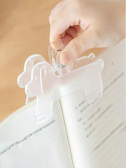 3 pièces Clips de livre transparent, support de livre simple pour la visualisation, clips de lecture amusants et mignons. Support de page, marque-page, accessoire de lecture pratique pour la lecture, l'enseignement et la fixation de manuscrits. Convient aux enseignants et aux employés de bureau de 18 ans et plus.