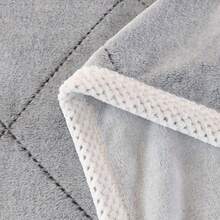 1pc Soft & Warm Snowflake Fleece Blanket, Simple Solid Color Edged Sofa/Bed Cover, Light Grey