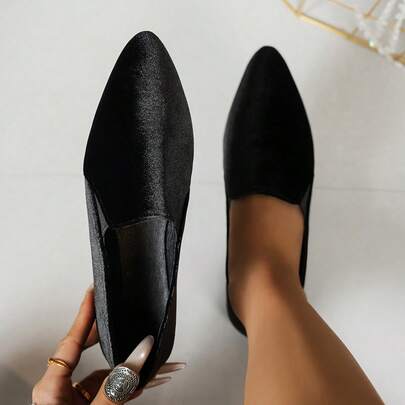 Platte instapschoenen met spitse neus voor dames, lichtgewicht casual schoenen met lage hak, minimalistische schoenen met spitse neus voor dames, geschikt voor alle seizoenen, modieuze, veelzijdige en elegante stijl, platte schoenen met elastische band voor dames