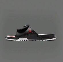 Nike Sandalias deslizantes retro Jordan Hydro XI para hombres - Blanco y negro/rojo - Ver 1