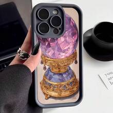 Carcasa de teléfono con diseño de bola de cristal púrpura y base dorada para iPhone 14 Pro Max funda protectora elegante con estampado de joyería mágica ideal para mujeres amantes del estilo vintage y accesorios de moda - Café integral - Ver 3