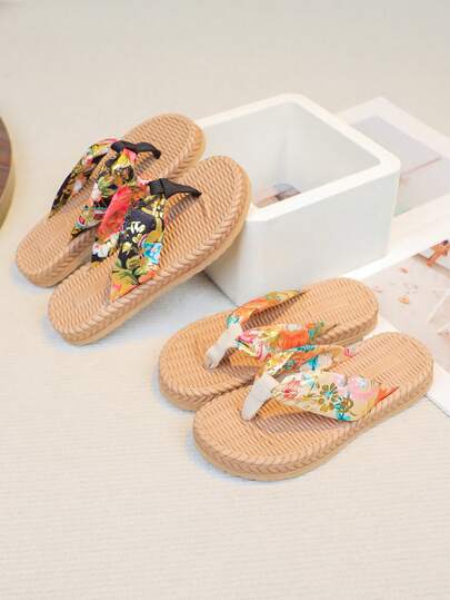 1 đôi dép lê satin kiểu dệt mới cho bé gái, thiết kế đế xuồng mềm mại, thoải mái, đế ngoài hai lớp dệt có họa tiết, nhẹ và giản dị, phù hợp cho bé gái từ 3-15 tuổi, đi biển trong kỳ nghỉ hè.