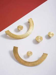 1pc Handcrafted Hammered Brass Drawer Pull, Vintage Gold Cabinet Door Handle, Suitable For Hotel, Restaurant, Home Decor, Bookcase, Wine Cabinet, Kitchen Cabinet, Storage Cabinet, Elegant Antique Design, Home Furnishing Accessory, Hardware Fitting - Gold - View 6