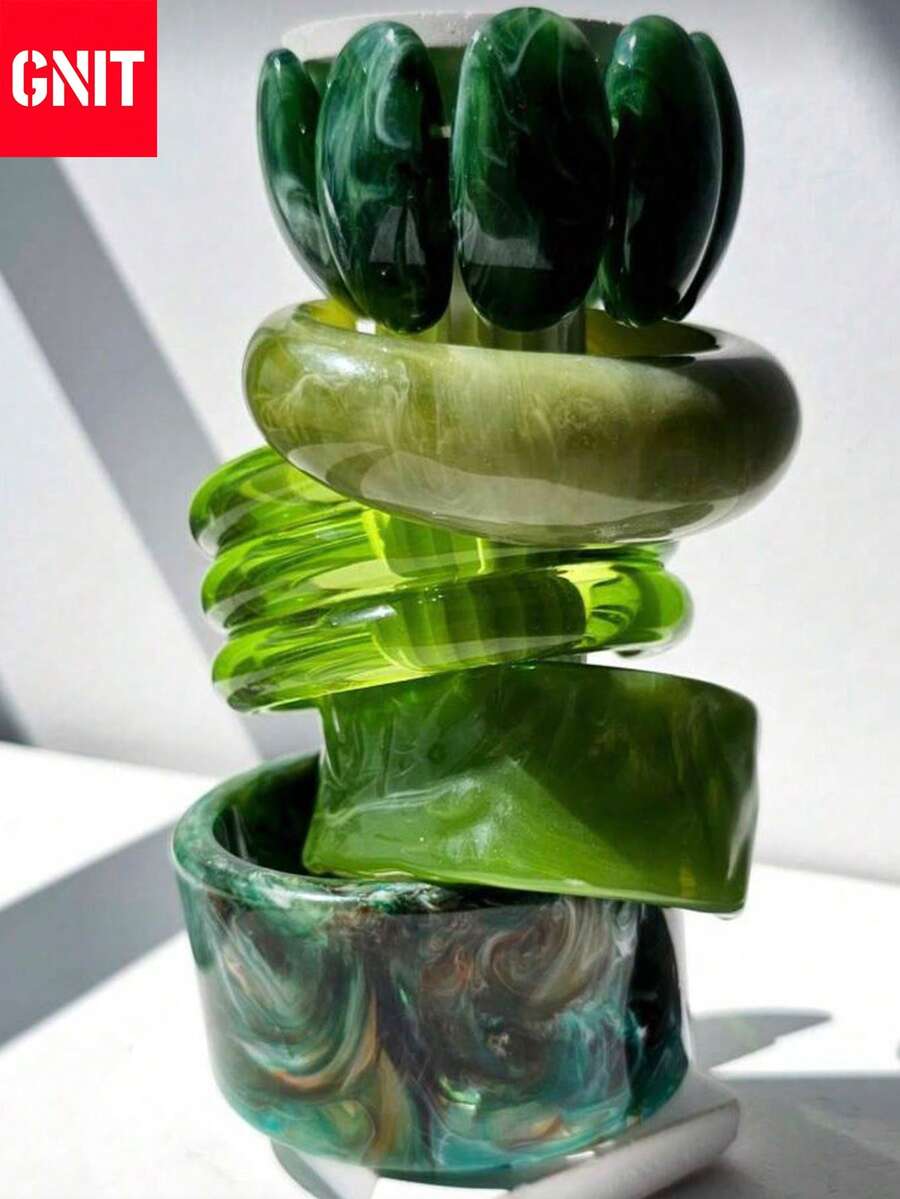 GNIT 1pc Elegant Retro Wide Resin Bangle In Green, Autumn Winter Sweater Accessory Geometric Pattern Elements, Orderly Textures And Fluctuating Curves - Green Pattern Series Bangle - View 1