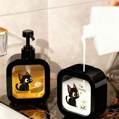 1个可爱黑猫花卉图案皂液器瓶 - 可重复灌装的按压瓶，适用于洗洁精、洗手液、乳液等，小巧便携，适合厨房和浴室使用，是送给爱猫人士和春季装饰的理想礼物 - 采用耐用塑料制成，设计趣味十足，按压操作简便