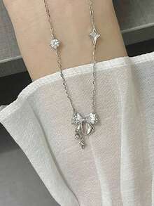 1入組時尚鋅合金水鑽裝飾蝴蝶結吊墜項鏈適合女士日常裝飾