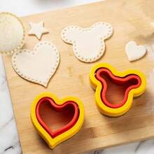 1pc/5pcs Stainless Steel Geometric Sandwich Cutter & Sealer Set, Cute Star, Heart, Dinosaur, Square, Round Cookie Mold, Bento Box Shaper - Multicolor - View 6