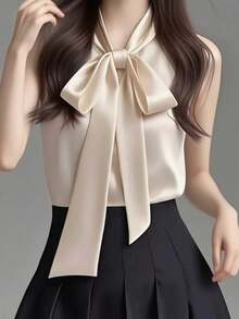 一件梭织缎面无袖背心，适合办公室穿着，四季皆宜。 - 杏色 - 查看 4