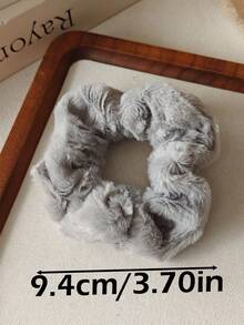 4 Peças Scrunchies Multicoloridos Felpudos Amarelo, Rosa, Cinza e Azul para Mulheres, Elásticos de Cabelo Macios e Versáteis, Acessórios Elegantes Adequados para Uso Diário, Casual, Festa, Trabalho, Viagem - Prender Cabelo, Rabo de Cavalo, Coque, Lavar Rosto, Maquiagem, Combinar com Looks