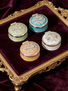 1pc Art Zino Studio Vintage Luxury Zinc Alloy Round Jewelry Box With 3D Embossed Rose + Delicate Edging Details, Sturdy Zinc Alloy Material, Suitable For Storing Earrings, Rings And Other Small Jewelry, Ideal For Birthday Gifts, Daily Grooming Scenarios, Elegant Appearance And Practical Use, Easily Adds A Graceful Ambiance To Your Grooming Space