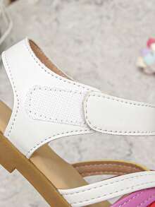 儿童白色彩虹扭结凉鞋，适合夏季假期和节日穿着 - 白色 - 查看 7