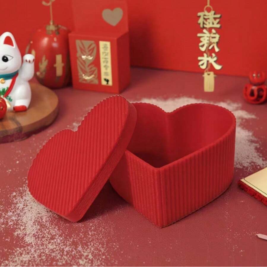 1pc Red Heart-Shaped Covered Box, Romantic Jewelry Storage/Gift Box, Elegant Small Item Storage Box For Valentine's Day Confession, Daily Vanity, Girlfriend/Best Friend Birthday Surprise, Wedding Favor, Suitable For Earrings, Necklaces, Rings