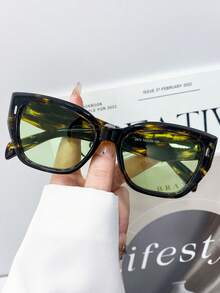 New Fashionable Retro Large Frame Cat Eye Minimalist Personalized Unisex Fashion Glasses, Suitable For Daily Wear, Street Photography, Runway, Vacation, Beach, Party And Other Occasions - Multicolor - View 16