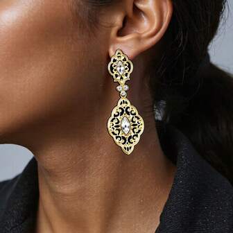 1 Pair Classic Palace Women's Earrings, Hollow Floral Pattern, Sahara Moroccan Arabic Wedding Party Jewelry, Gold Plated Rhinestone Inlaid, Elegant And Shiny