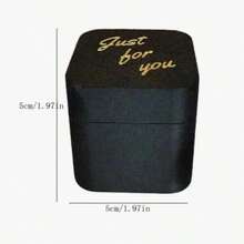 1 pieza Caja de regalo con mano sorpresa que salta - Estatua de mano hilarante que hace una broma divertida de Navidad (para padres/cónyuges) para fiestas y reuniones familiares - Negro - Ver 10