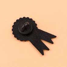 This Pink Inspirational Enamel Brooch Can Be Worn As A Lapel Pin, Badge, Backpack Decoration, Or Jewelry Gift. The Brooch Is Engraved With The Words "Cried But Still Did It", Making It A Perfect Gift For Christmas, Valentine's Day, Weddings, Birthday Parties, And Other Occasions For Women. - Multicolor - View 4