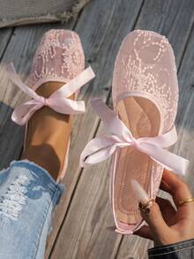 Pañuelo de seda rosa con flores