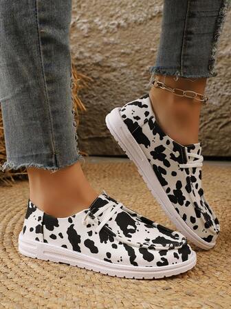 Plus Size Versatile Round Toe Lightweight Fashion Lace-Up Slip-On Loafers, Comfortable Casual Wear For Daily Commute, Shopping, Vacation, Black & White Cow Print, Breathable Fabric, Flat Sole, Spring/Autumn