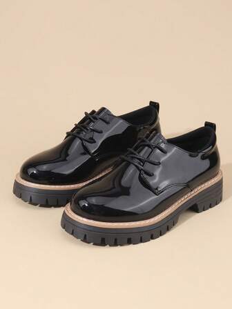 รองเท้าโลฟเฟอร์แบบสวม ส้นหนา พื้นหนา สไตล์วิทยาลัย ใส่สบาย เหมาะสำหรับวัยรุ่นหญิง