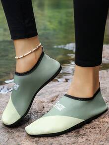 Light Green Contrast Color "SHOW TIME" Casual Slip-On Shoes, Minimalist Style, Lightweight Breathable Design, Combining Comfort Of Casual Shoes And Convenience Of House Slippers, Suitable For Relaxing At Home, Pool Activities, And Short Trips, Unisex Fashionable Shoes, Essential For Daily Wear - Green - View 6