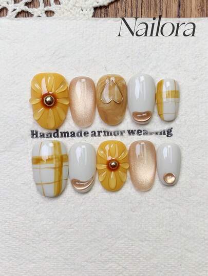 10片手工椭圆形亚克力美甲贴片，适合短指甲，柔和黄白渐变色，闪亮猫眼图案，手绘格子纹金属心形花朵3D雕刻浮雕，珍珠镶嵌，简约优雅奢华的春季美甲，夏季美甲贴片，多功能DIY假指甲，适合派对、日常、约会、海滩、热带度假等场合，可重复使用，适合女性和女孩作为礼物，美甲用品。